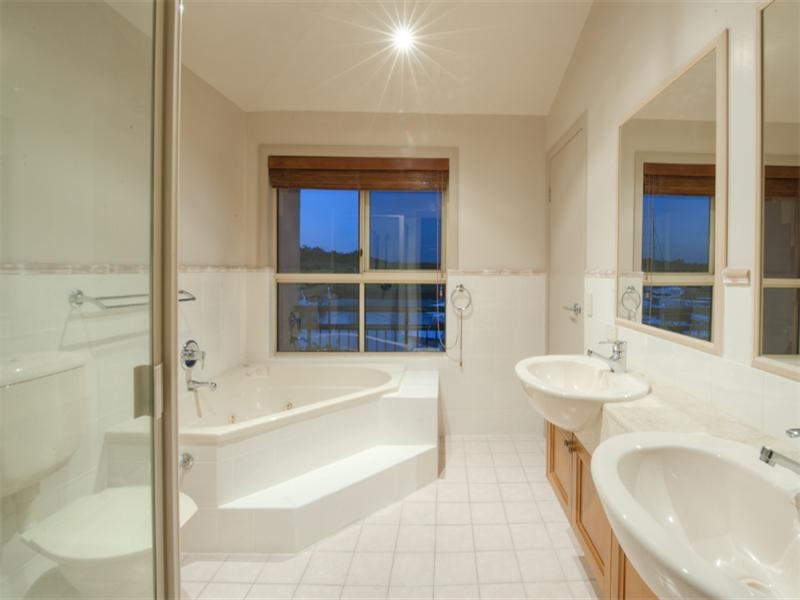 69 John Lund Drive, Hope Island QLD 4212