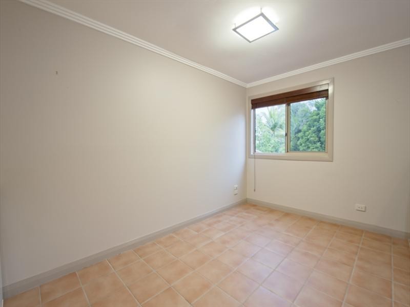 69 John Lund Drive, Hope Island QLD 4212