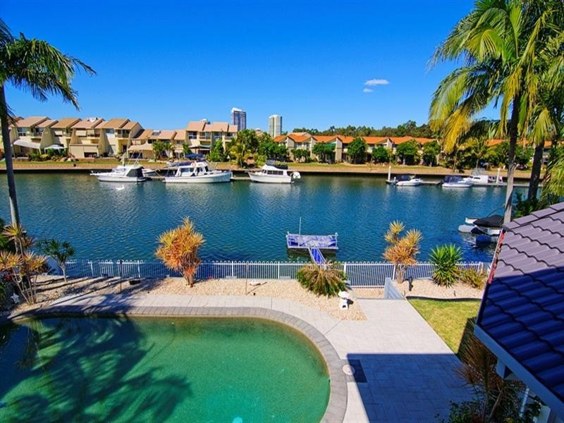 28 Sundance Way, Runaway Bay QLD 4216