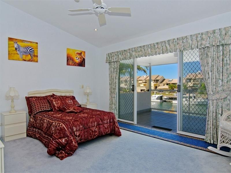 28 Sundance Way, Runaway Bay QLD 4216