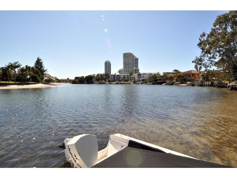 42/11-19 Taylor Street, Biggera Waters QLD 4216