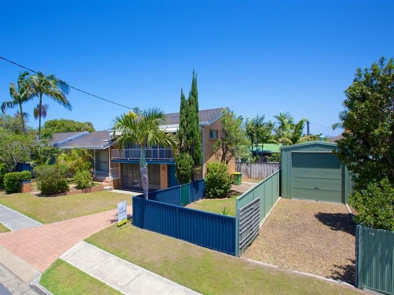 12 Ashton Street, Labrador QLD 4215