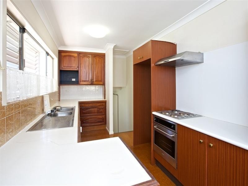 12 Ashton Street, Labrador QLD 4215