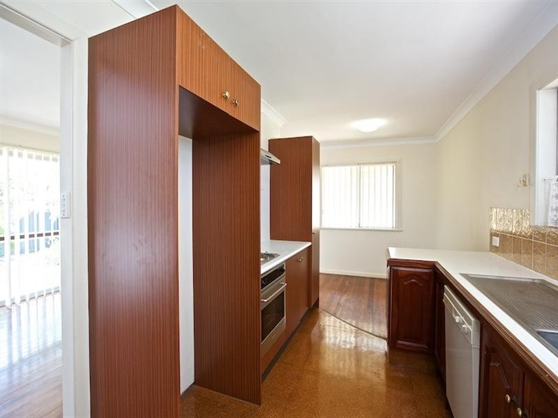 12 Ashton Street, Labrador QLD 4215