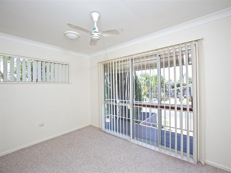 12 Ashton Street, Labrador QLD 4215