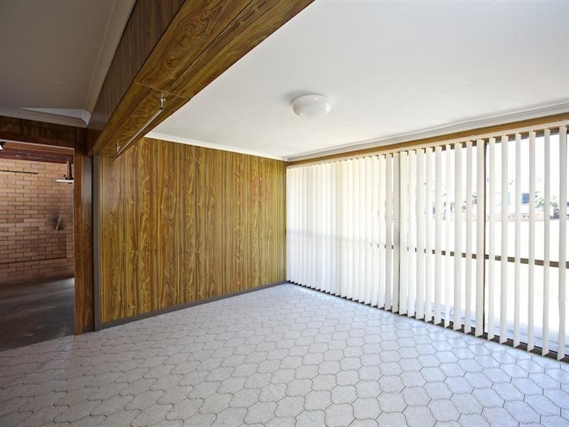 12 Ashton Street, Labrador QLD 4215