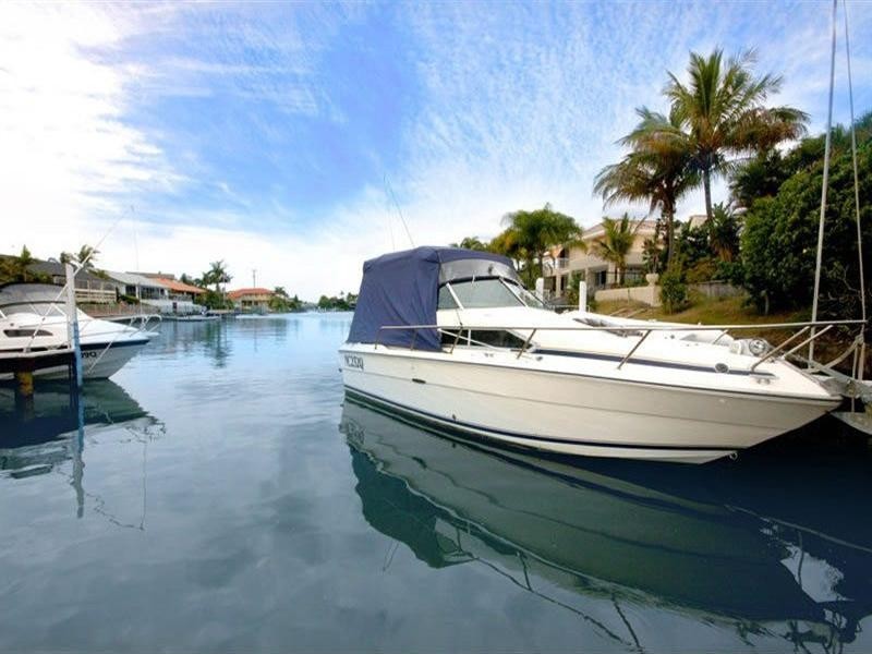 30 Cockleshell Court, Runaway Bay QLD 4216