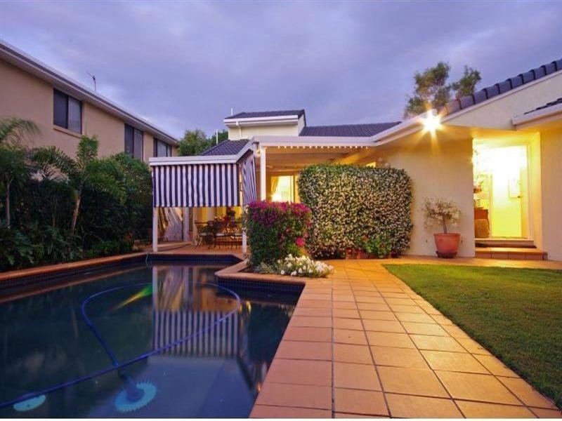 30 Cockleshell Court, Runaway Bay QLD 4216