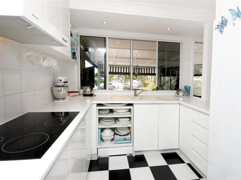 30 Cockleshell Court, Runaway Bay QLD 4216