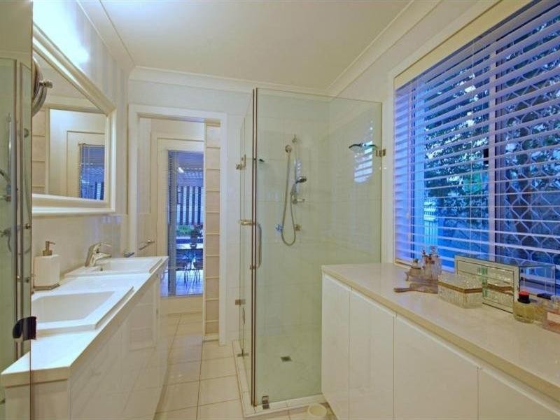 30 Cockleshell Court, Runaway Bay QLD 4216