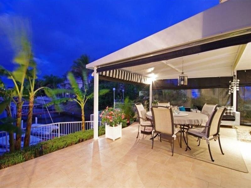 30 Cockleshell Court, Runaway Bay QLD 4216