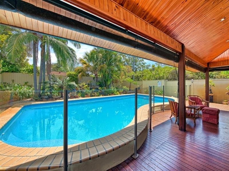72 Broadwater Street, Runaway Bay QLD 4216