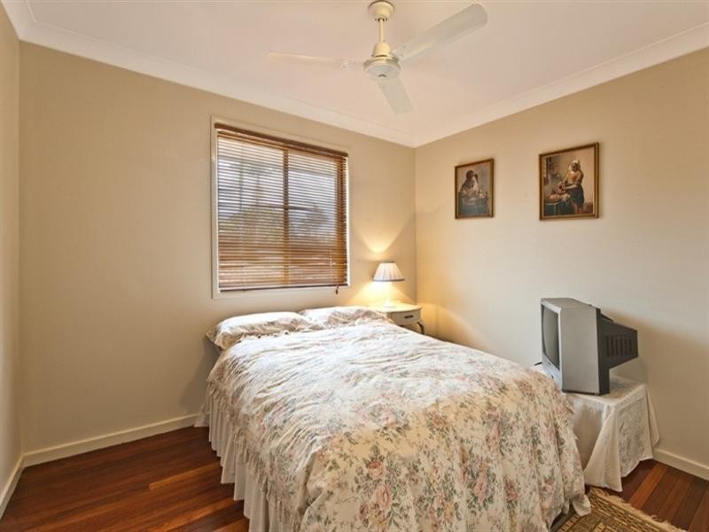 72 Broadwater Street, Runaway Bay QLD 4216