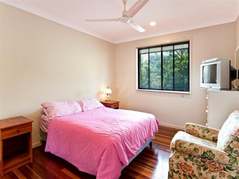 72 Broadwater Street, Runaway Bay QLD 4216