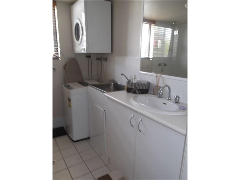 5/31 Middle Street, Labrador QLD 4215