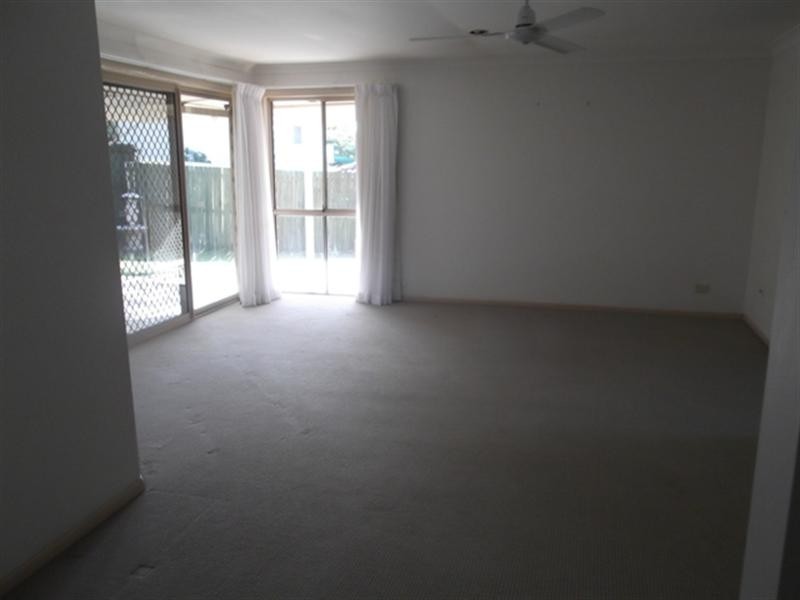 28 Akoonah Street, Hope Island QLD 4212