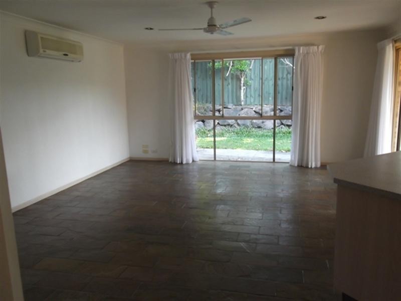 28 Akoonah Street, Hope Island QLD 4212