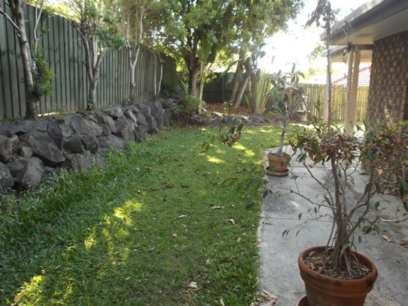 28 Akoonah Street, Hope Island QLD 4212