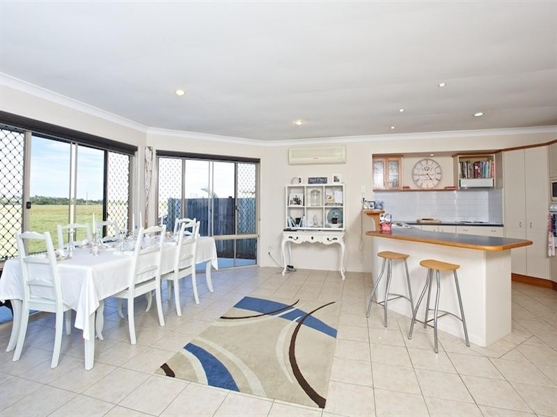 37 Blueash Crescent, Oxenford QLD 4210