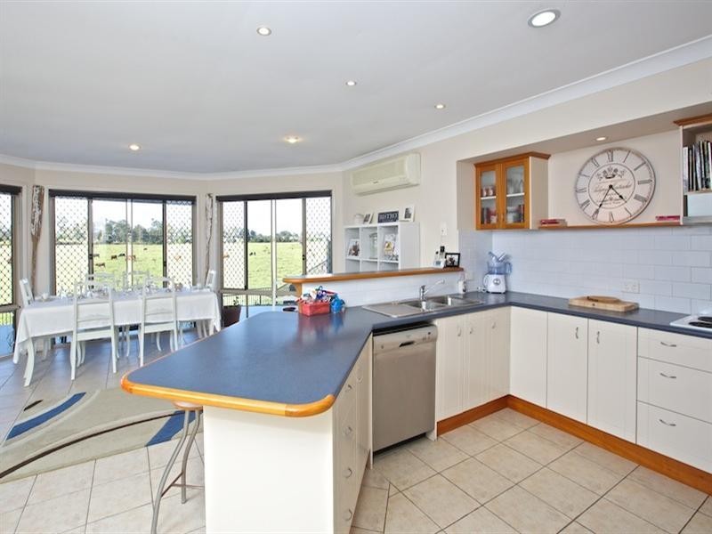 37 Blueash Crescent, Oxenford QLD 4210