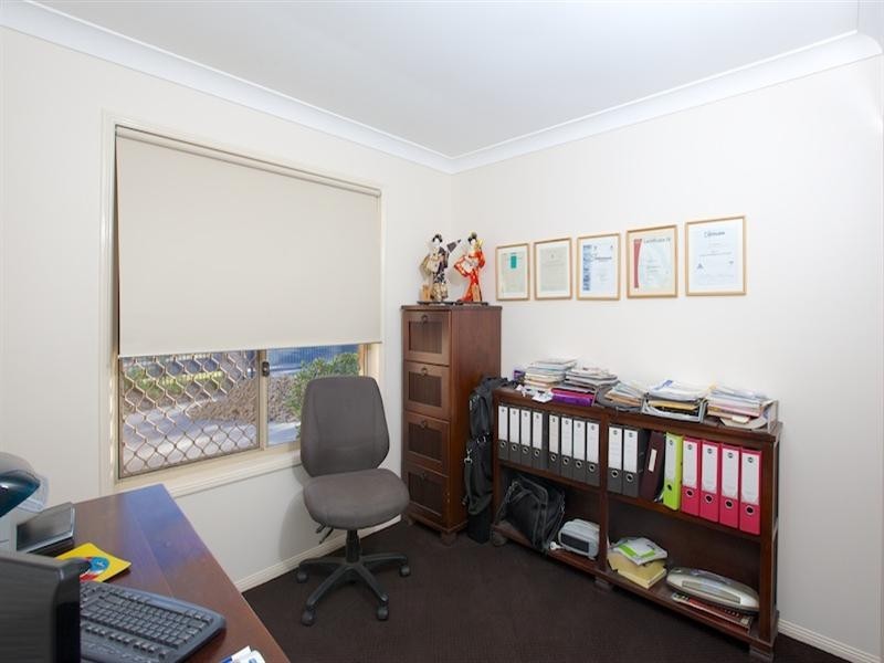 37 Blueash Crescent, Oxenford QLD 4210