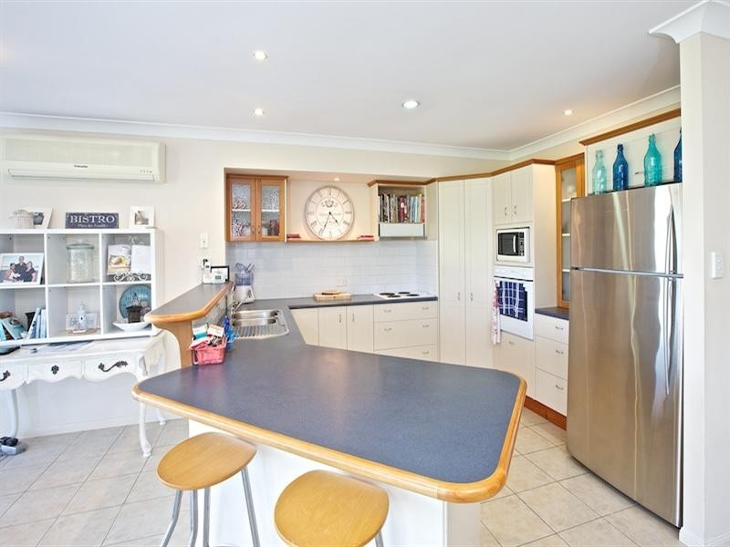 37 Blueash Crescent, Oxenford QLD 4210