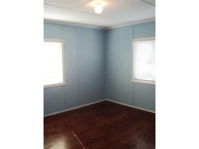 9 Central Street, Labrador QLD 4215