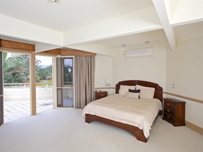 1 Bosun Parade, Ashmore QLD 4214