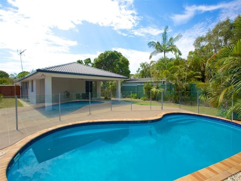 14 Deagon Drive, Runaway Bay QLD 4216