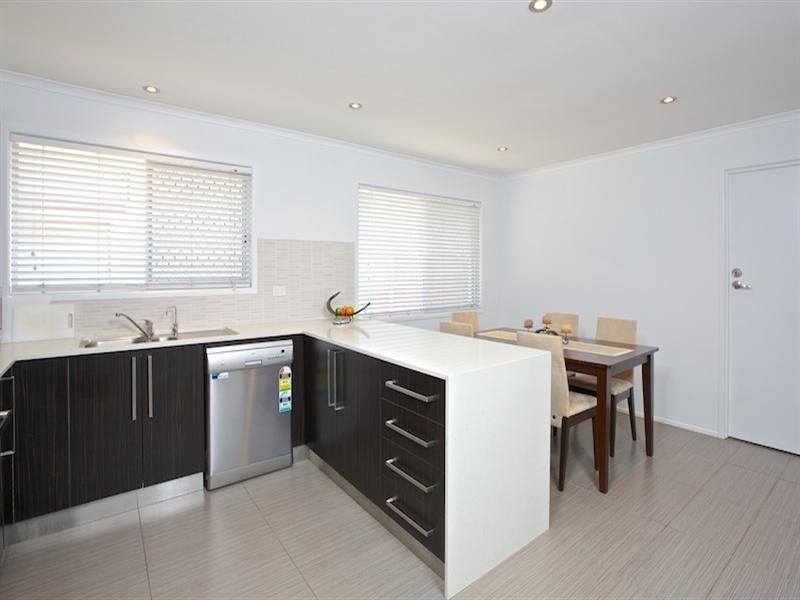 14 Deagon Drive, Runaway Bay QLD 4216