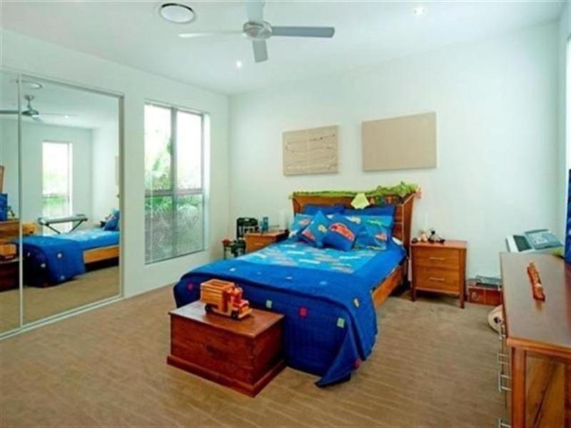 2231 Glengallon Way, Hope Island QLD 4212