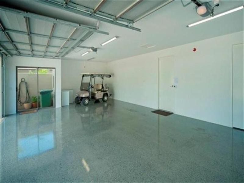 2231 Glengallon Way, Hope Island QLD 4212