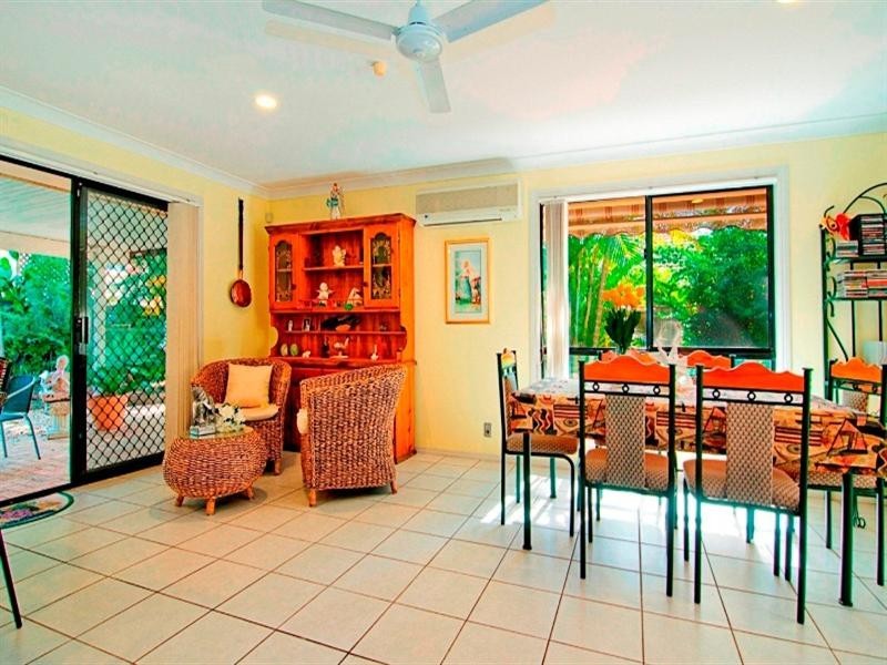 10 Thyme Court, Runaway Bay QLD 4216