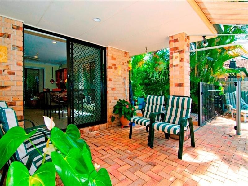 10 Thyme Court, Runaway Bay QLD 4216