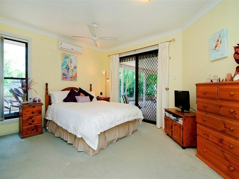 10 Thyme Court, Runaway Bay QLD 4216