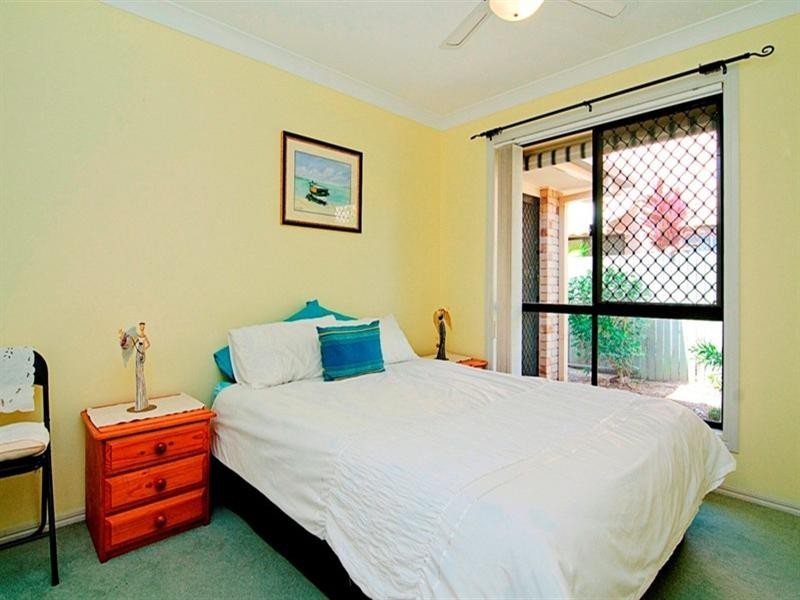 10 Thyme Court, Runaway Bay QLD 4216