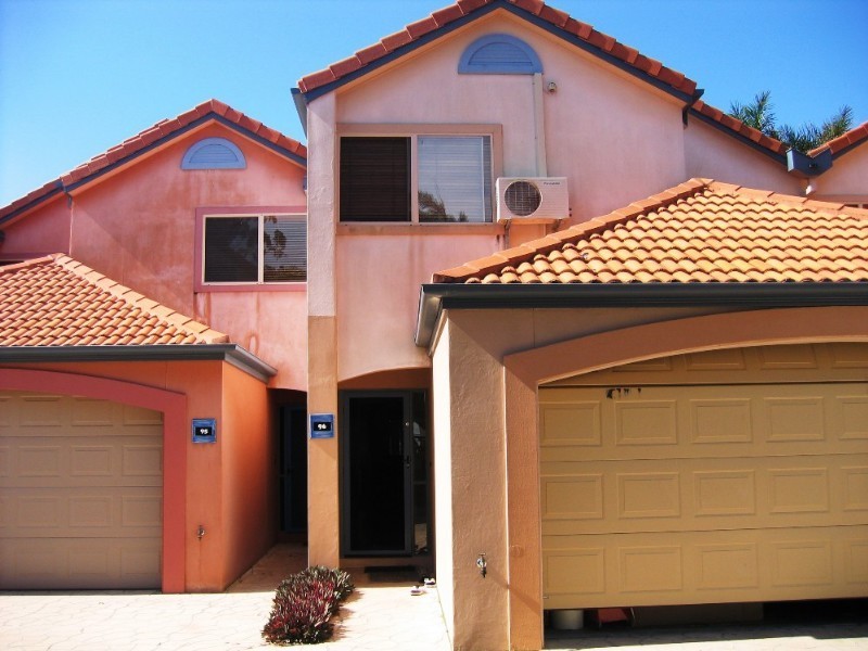 Hope Island QLD 4212