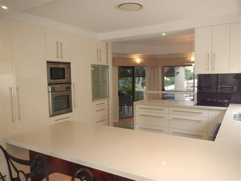 4 Rum Point Place, Runaway Bay QLD 4216
