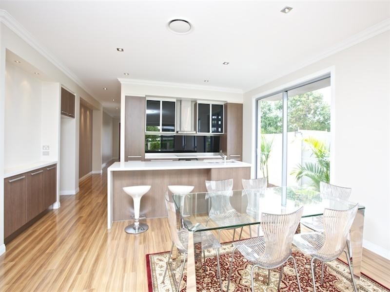 22 South Quay Drive, Biggera Waters QLD 4216