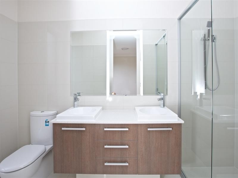 22 South Quay Drive, Biggera Waters QLD 4216