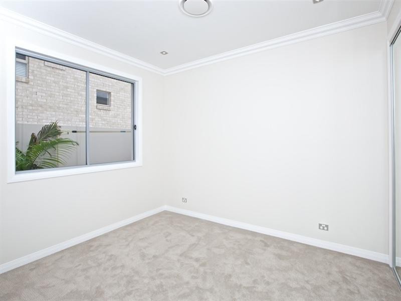 22 South Quay Drive, Biggera Waters QLD 4216