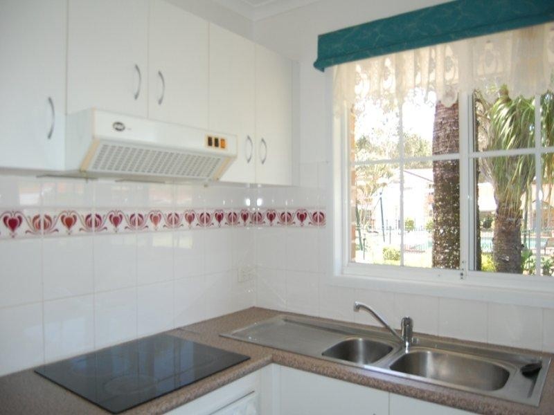 5/27 Raintree Glen, Coombabah QLD 4216