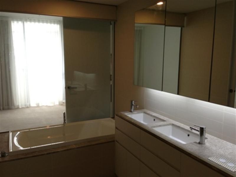 2305/1 Marina Promenade, Paradise Point QLD 4216