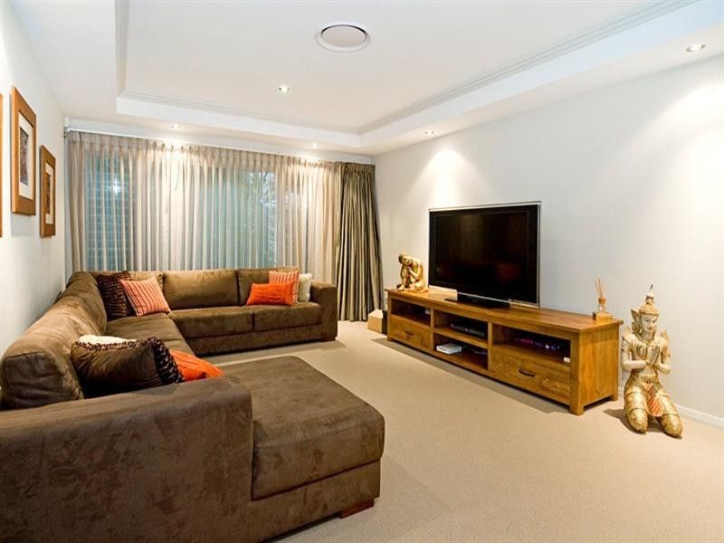 152 Sundance Way, Runaway Bay QLD 4216