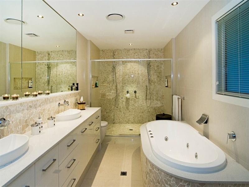 152 Sundance Way, Runaway Bay QLD 4216