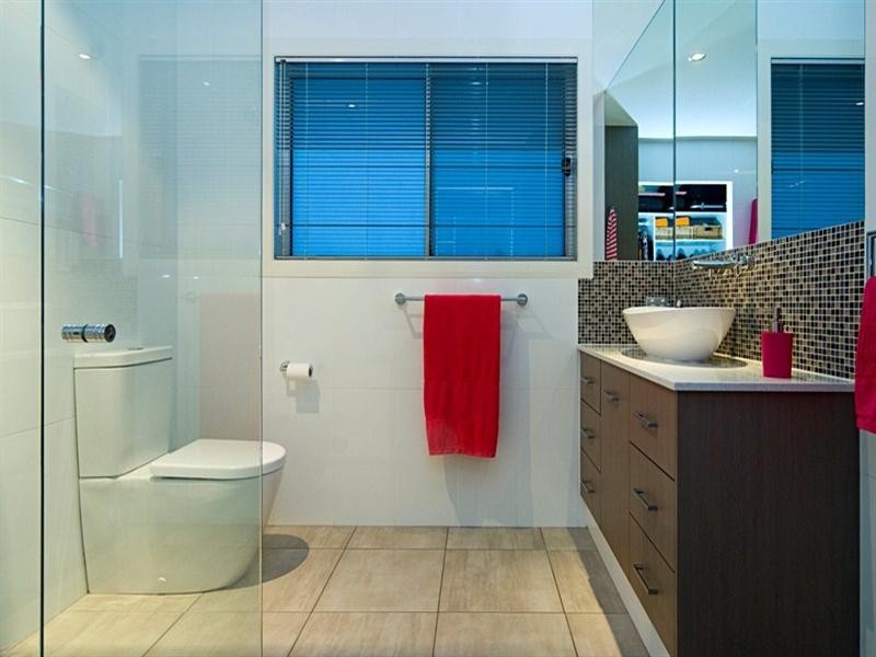 152 Sundance Way, Runaway Bay QLD 4216