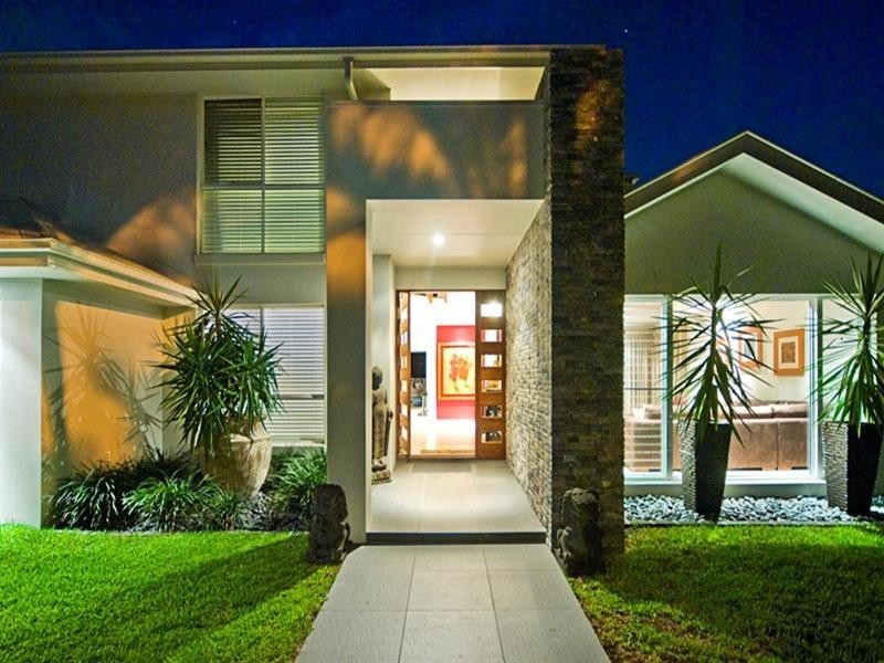 152 Sundance Way, Runaway Bay QLD 4216