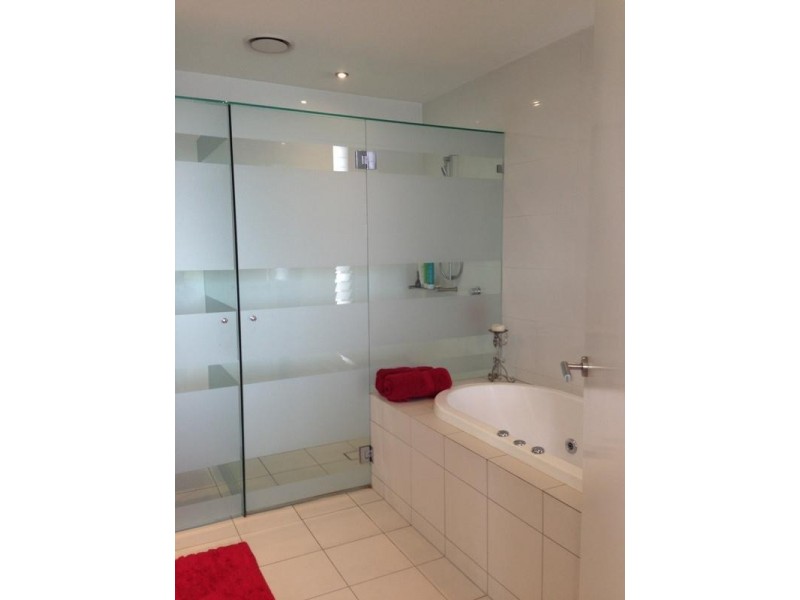 7528 Springfield Drive, Hope Island QLD 4212