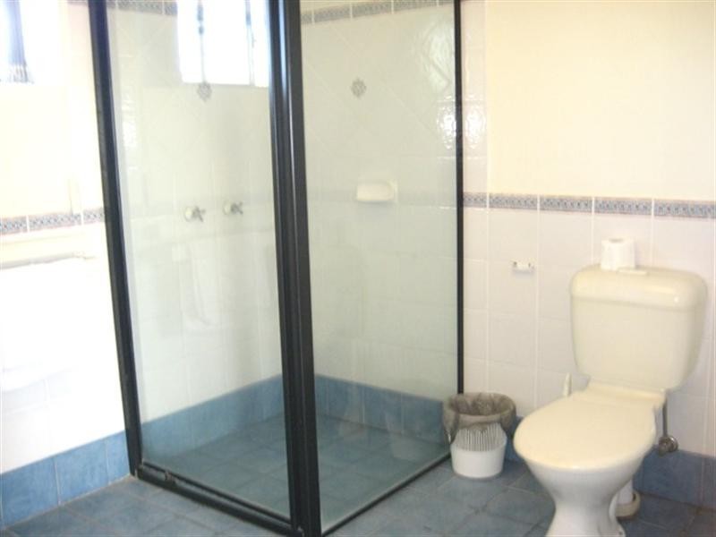 27/10-12 Bath Street, Labrador QLD 4215