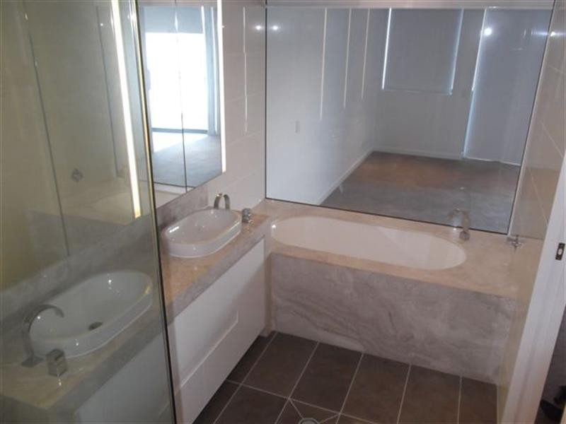 3205/4 Marina Promenade, Paradise Point QLD 4216